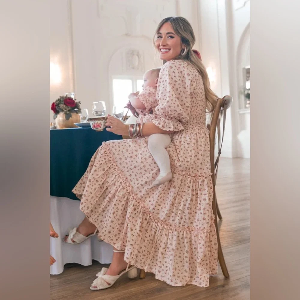 Ivy City Co Madeline Dress - Picture 1 of 9